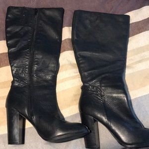 Black 4 inch boots
